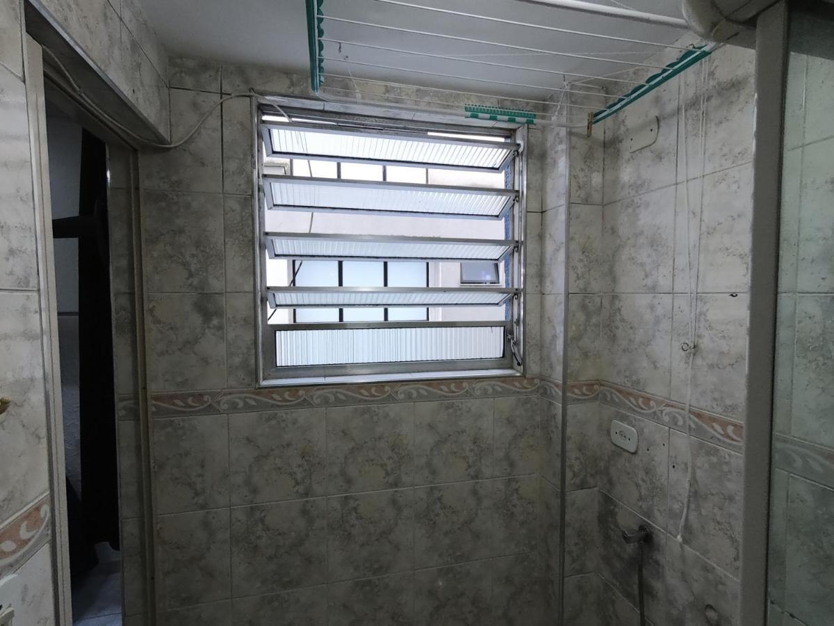 Sala living em prédio Familiar na Av da Praia Santos  Extérieur photo